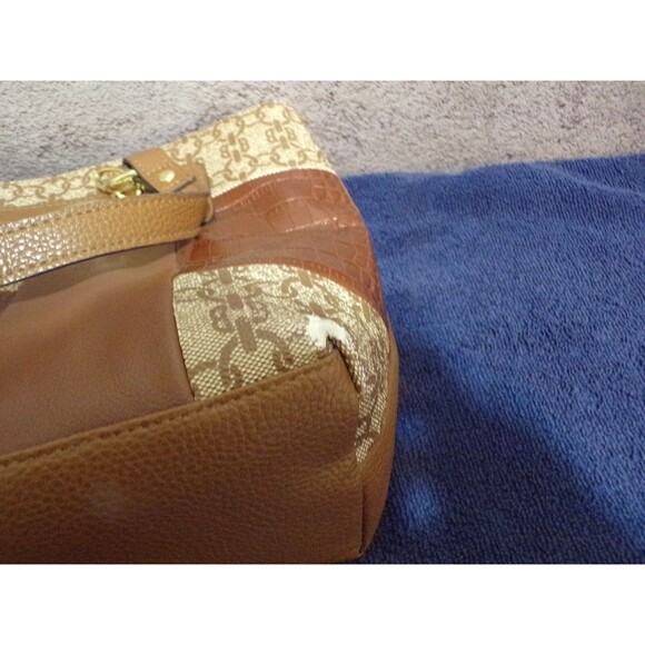 Bueno Collection Woman’s Handbag Brown Patch w/Gold - Picture 7 of 10